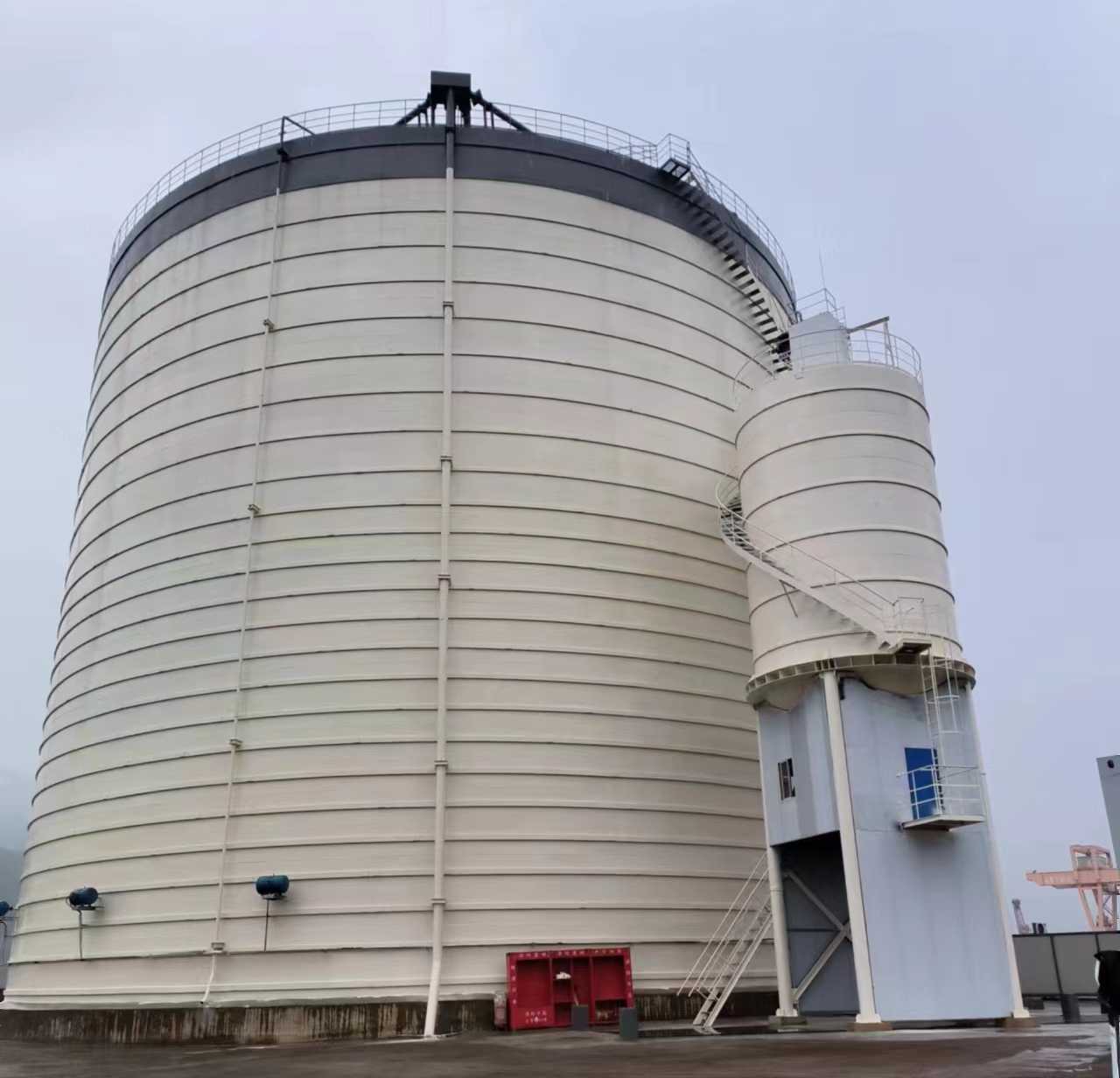 王下乡10万吨水泥钢板库